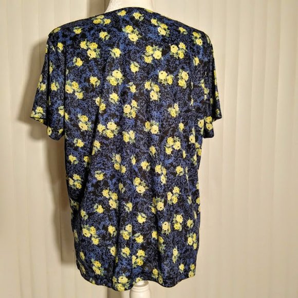 BLAIR*SHORT SLEEVE TOP*NAVY BLUE FLORAL*WOMEN L*NWT. - Picture 3 of 7